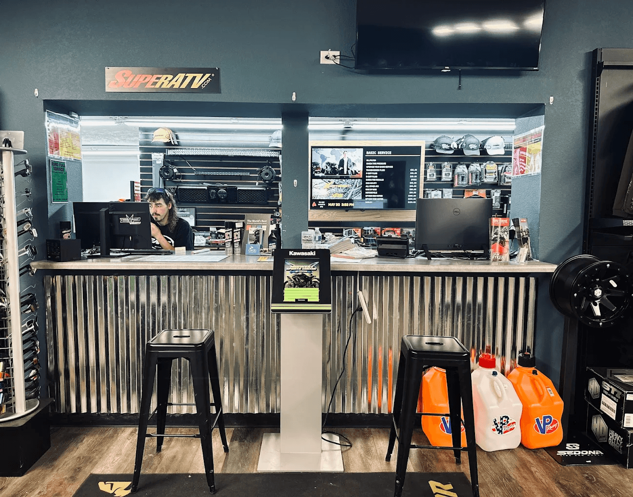 Festus dealership photo